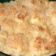 Conopidă gratinată cu ciuperci O rețetă foarte ușoară, indicată chiar și pentru o debutantă în ale bucătăriei care vrea să-și uimească prietenii. Este o mâncare fină, în care conopida și ciupercile se întâlnesc la...