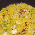 Paella Denumirea mâncării vine, în versiunea simplă, de la tigaia în care este confecţionată, în catalană paella derivând din latinescul „patella“ (da, iubiţi francofoni, de aici şi pôele). Chiar dacă în...