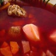 Borș de vită N-am înțeles niciodată de ce borșul/ciorba despre care taman am început sa vorbim devine mai întotdeauna „de văcuță” în meniurile multor restaurante și pensiuni din țărișoară (și de ce nu...