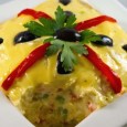 La prima vedere (poate și la a doua), salata asta Boeuf miroase a improvizație. Ai zice ca i-a rămas bucătarului ceva carne dintr-o supă, bașca legumele aferente, a mărunțit totul,...