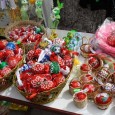Târgul cu bunătăți de Paște, popasul de la Câmpina Vă anunțasem mai demult că Târgul cu bunătăți de Paște se plimbă în luna aprilie prin județul Prahova. A trecut, deocamdată, prin Sinaia și Câmpina (se pregătesc ploieștenii!). Iar dacă...