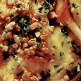 Piure a la grec Sigur, știm cu toții că există o sumedenie de preparate botezate în cărțile noastre de bucate (și ale altora) „a la grec”, „à la grecque” etc. Dar chiar piure? Sincer,...