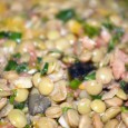 Nu cred că am apucat să vă spun că m-am transformat recent într-un fan al salatelor de linte (și de-abia aștept să-mi exersez papilele și cu niscaiva mâncări gătite). Iar...