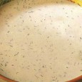 Supă-cremă rece de castraveți Sau mai curând ciorbă-cremă de castraveți fiindcă, după cum veți vedea, intervine și oareșce oțet prin narațiune, bașca ceva zeamă de lămâie, plus că iaurtul este o opțională foarte interesantă...