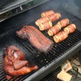 Barbecue De când cu avalanșa de filme americane, sunt destui români (inclusiv traducători!) care au ajuns la concluzia că grătar și barbecue înseamnă același lucru. Ceea ce nu-i corect decât dacă...