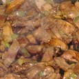 Pui cu nuci de Cajou O rețetă chinezească (sau mai curând chinese-american) mai puțin cunoscută, dar foarte bună. Cashew chicken se cheamă peste Atlantic puiul nostru cu nuci de Cajou (și cu altele) și e...
