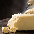 Sbrinz Sbrinz-ul este o brânză elvețiană din lapte de vacă integral, are un conținut de grăsimi de 45%, o consistență foarte dură și o crustă netedă, galben-închis sau brună. Forma este...