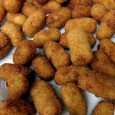 Crochete de pește cu creveți Nici nu știu exact în ce categorie să încadrez aceste crochete de pește, fiindcă ele pot constitui, la fel de bine, și un aperitiv grozav, dar și, dacă punem alături,...
