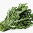 Rucola. Adică voinicica Voinicica (Eruca sativa), mai cunoscută supermarketurilor sub numele italian de rucola, este o plantă mediteraneană anuală din familia Brassicaceae (Cruciferae), din care mai fac parte, de pildă, varza, napul, muștarul,...
