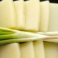 Cașcaval Foarte pe scurt, cașcavalul este o brânză obținută din lapte de oaie sau de vacă (mai rar de bivoliță), cu pastă semidură, din caș opărit, sărat și maturat, uneori și...